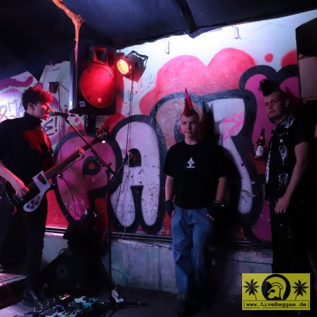 LXO (D) Jahresabschlusskonzert - Barrikade, Zwickau - 27. Dezember 2023 (4).JPG